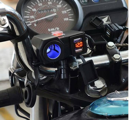 MOTOCYKLOWY WOLTOMIERZ ŁADOWARKA 2x USB 2w1 B2K